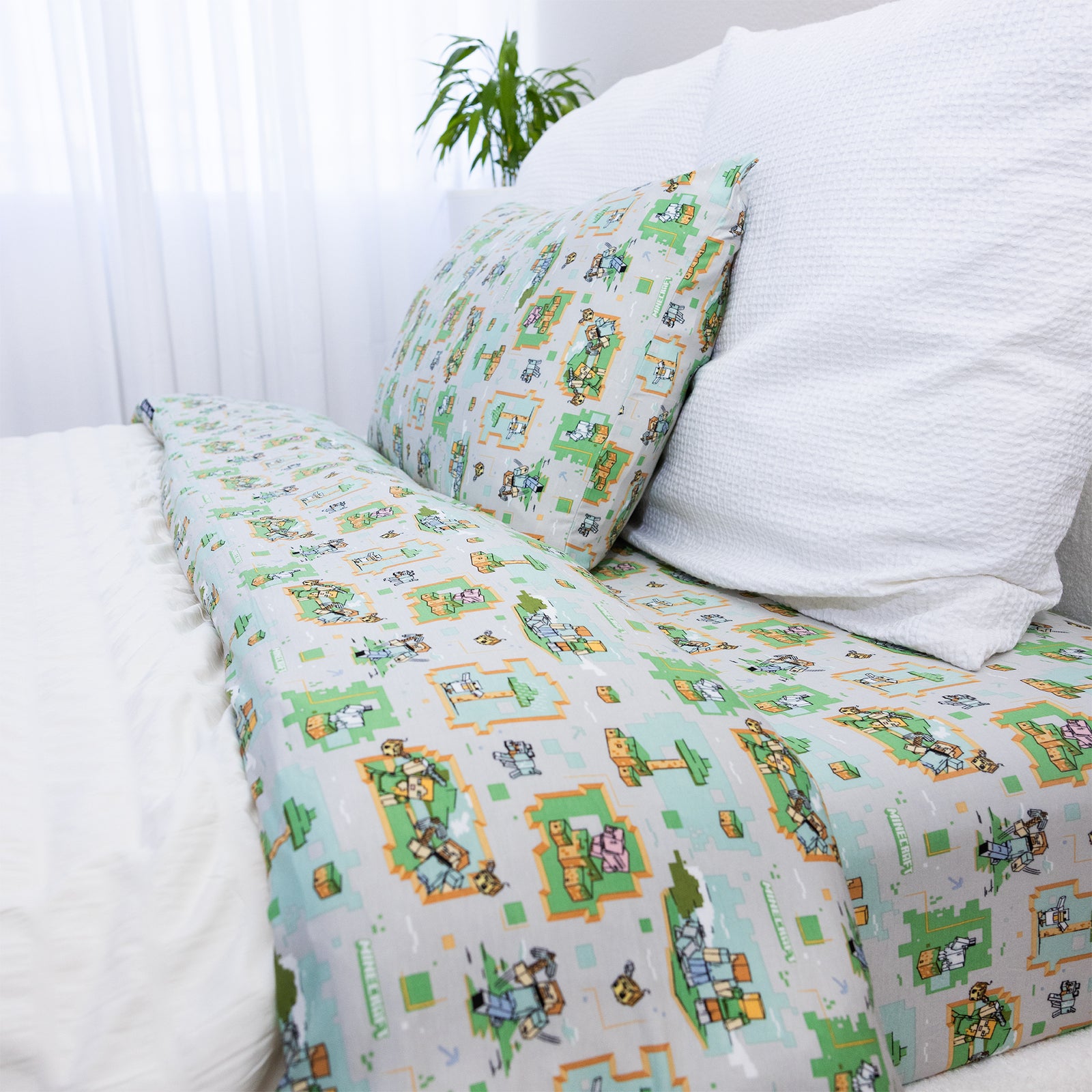 Minecraft Overworld Dreams Bamboo Bed Sheet Set