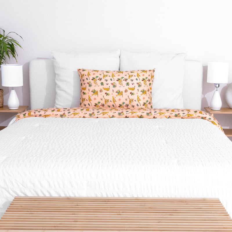 Pounce In Paradise Cheetah Bamboo Bed Sheet Set