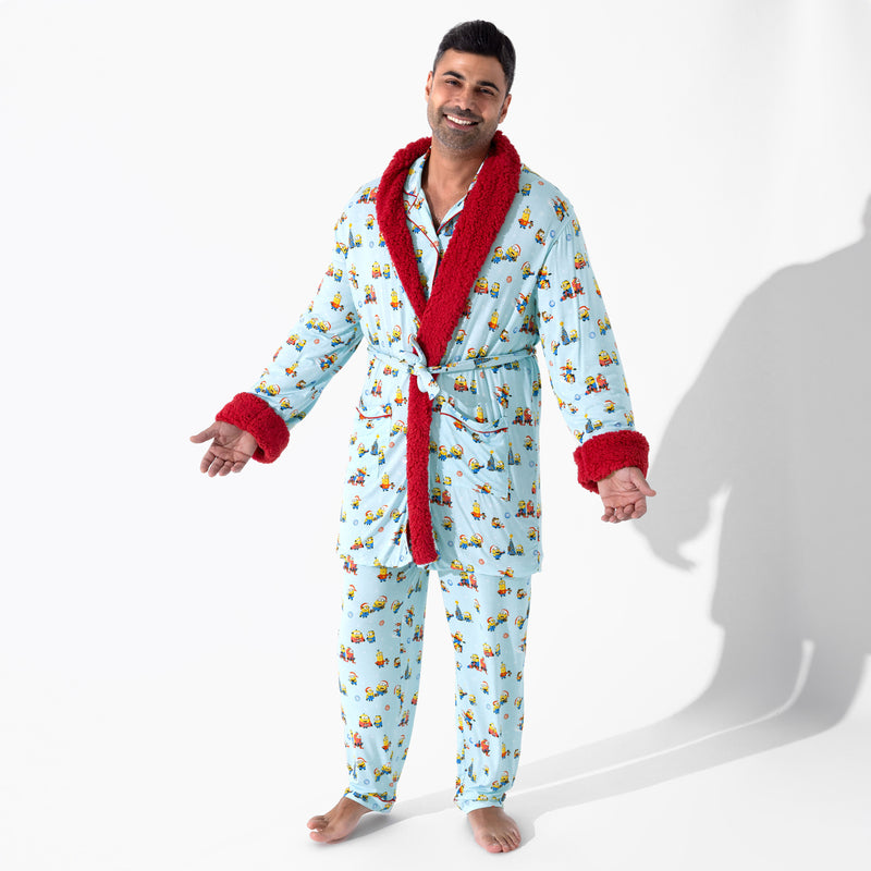 Merry Minions Holiday Adult Bamboo Sherpa Bathrobe