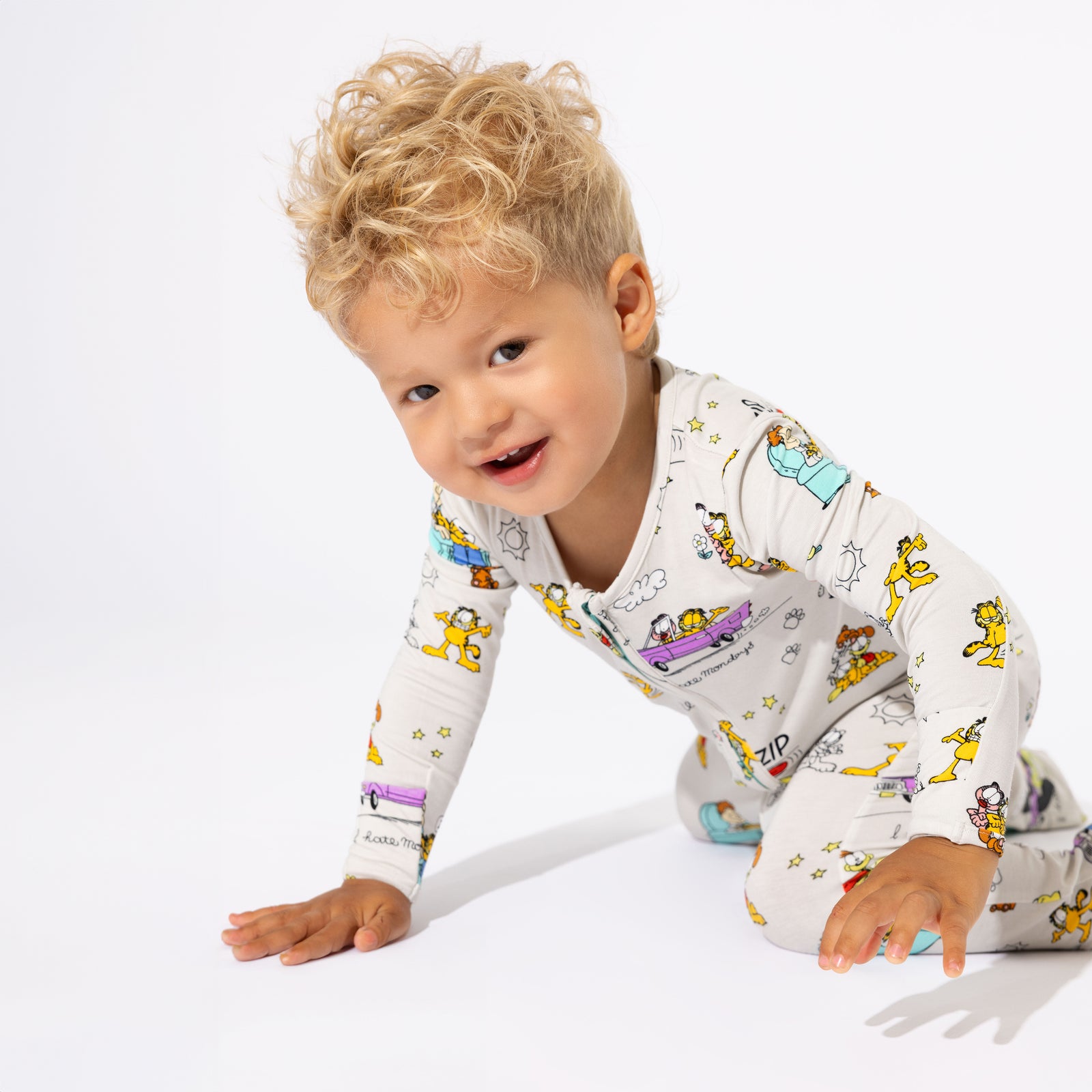 Garfield & Friends Bamboo Convertible Footie