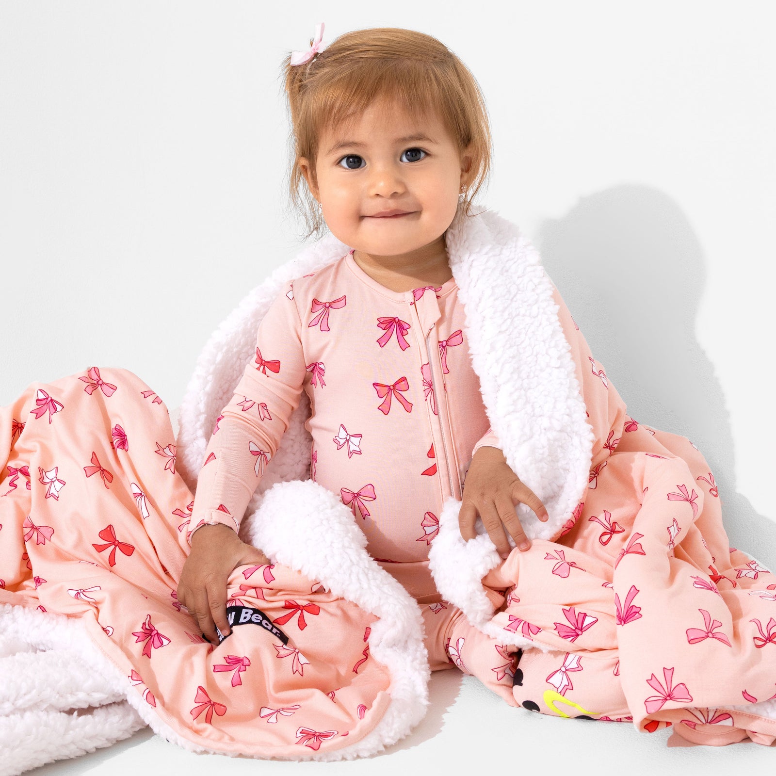 Take A Bow Bamboo Sherpa Blanket