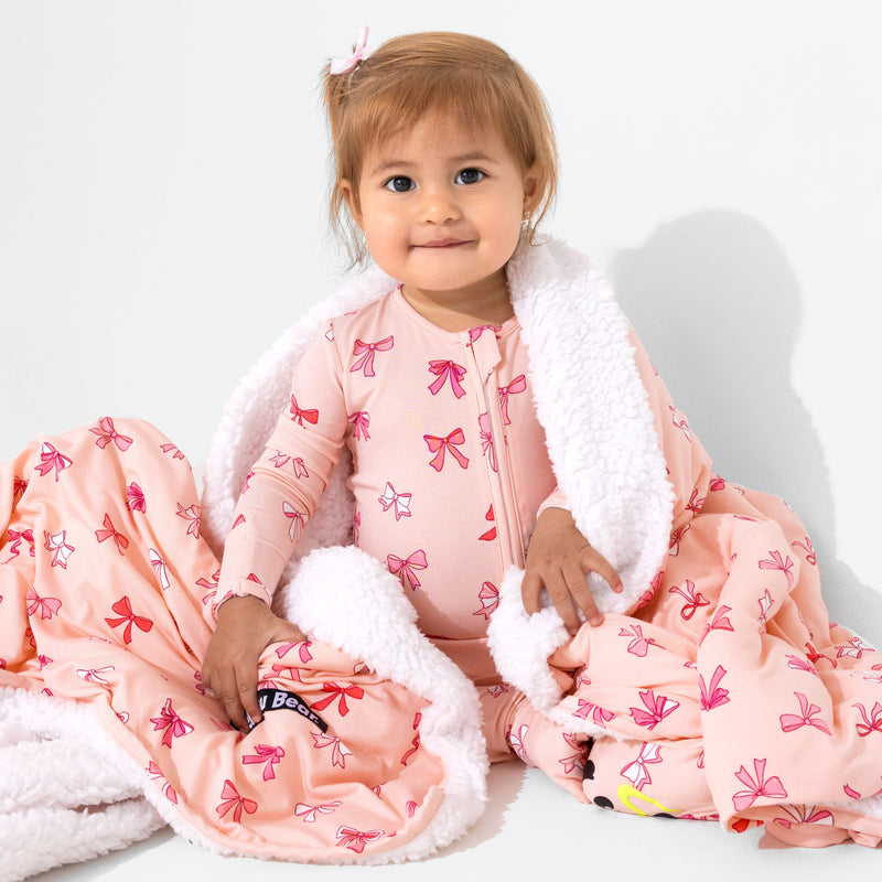 Take A Bow Bamboo Sherpa Blanket