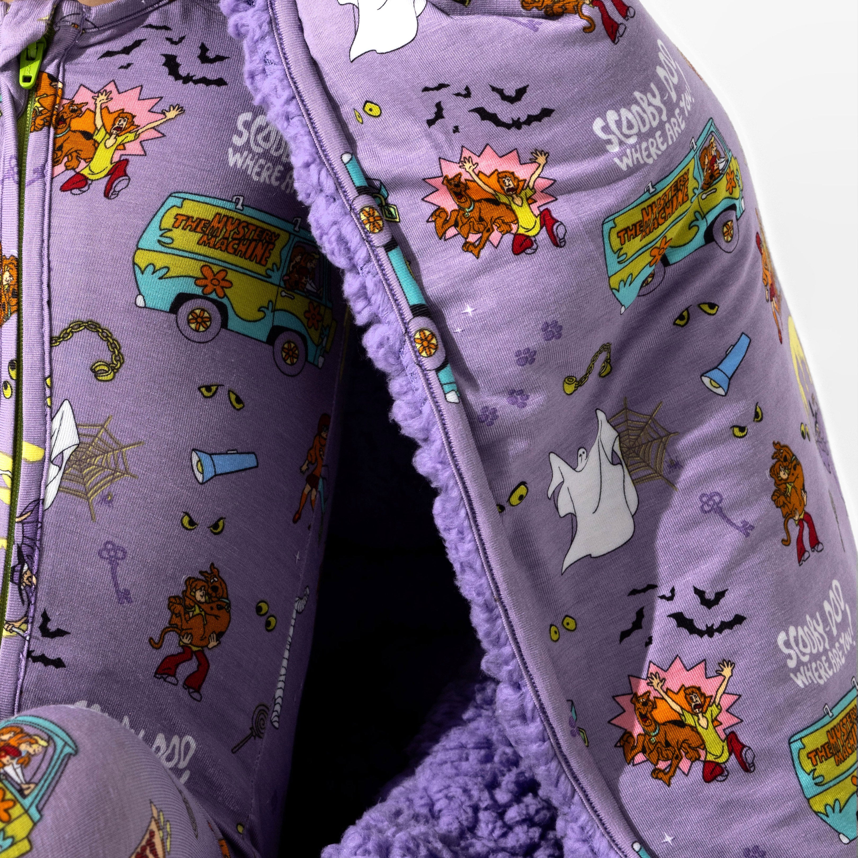 Scooby-Doo™ Bamboo Sherpa Blanket – Cozy Mystery Snuggles
