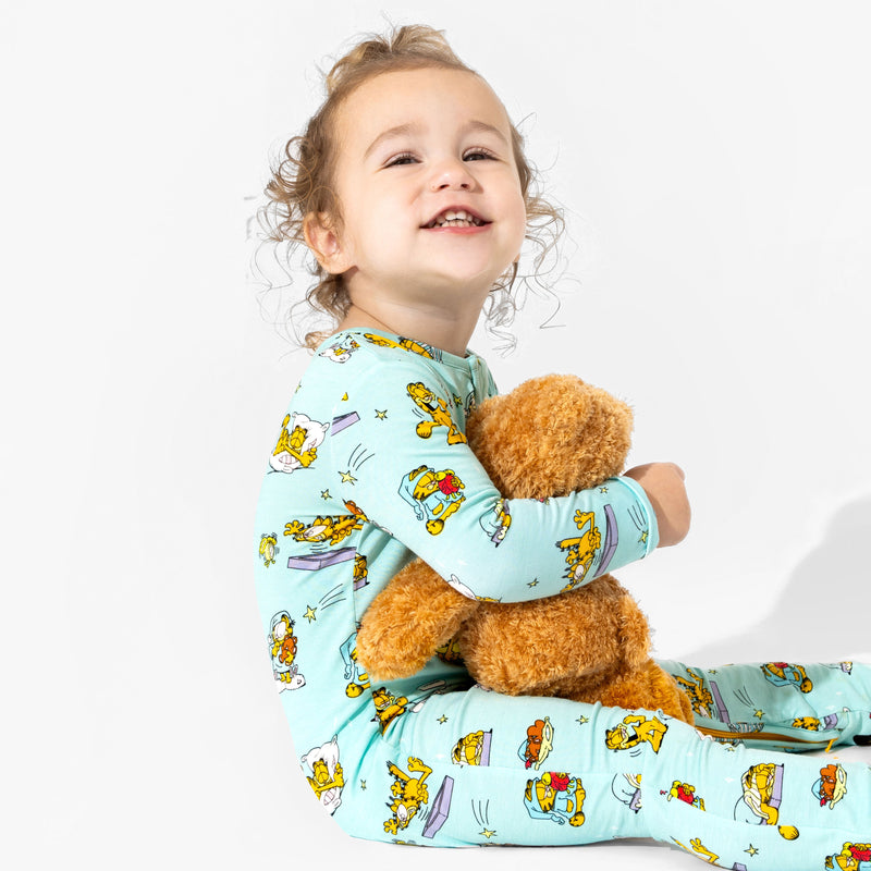 Garfield: Lazy Mondays Bamboo Convertible Footie