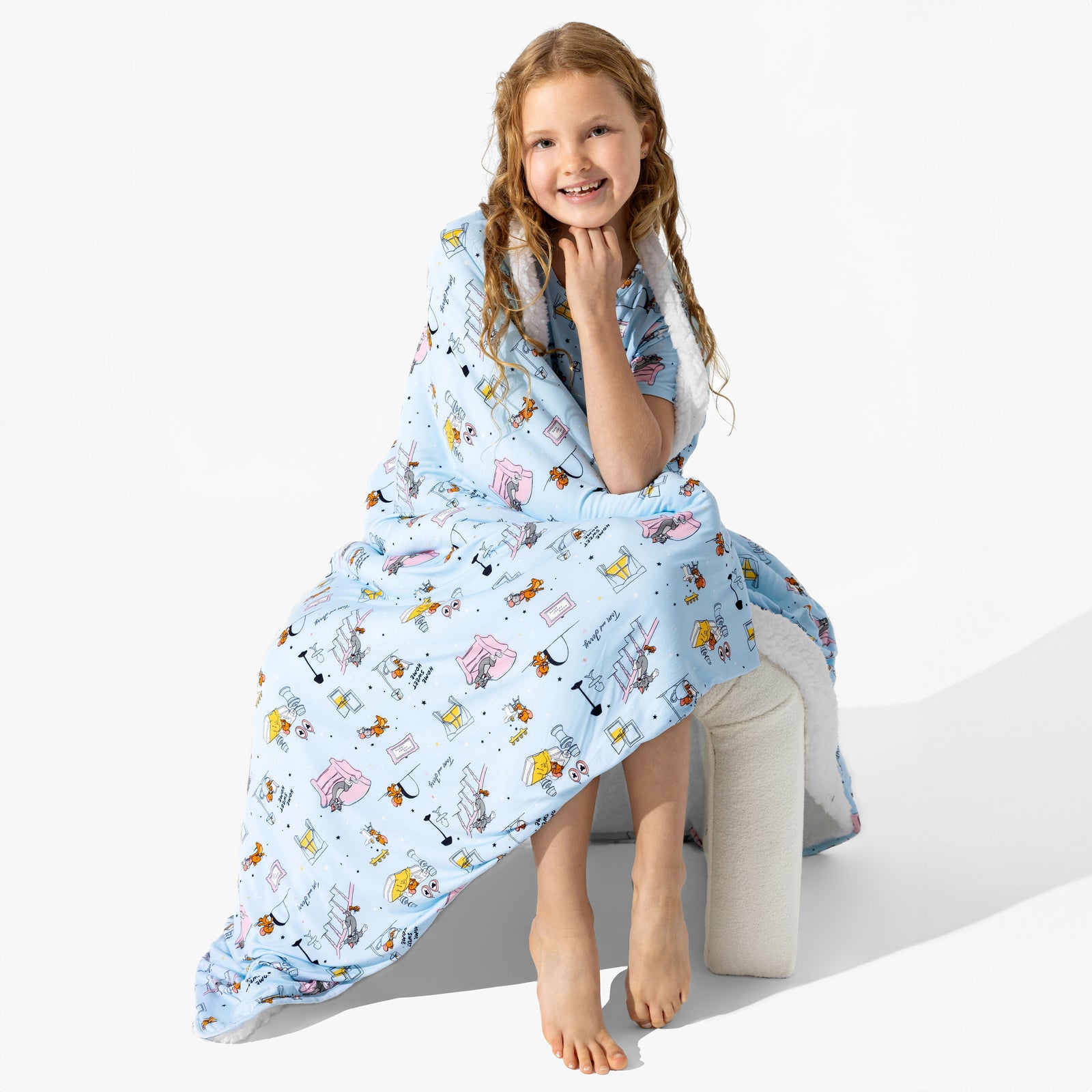 Tom & Jerry: Home Sweet Home Bamboo Sherpa Blanket