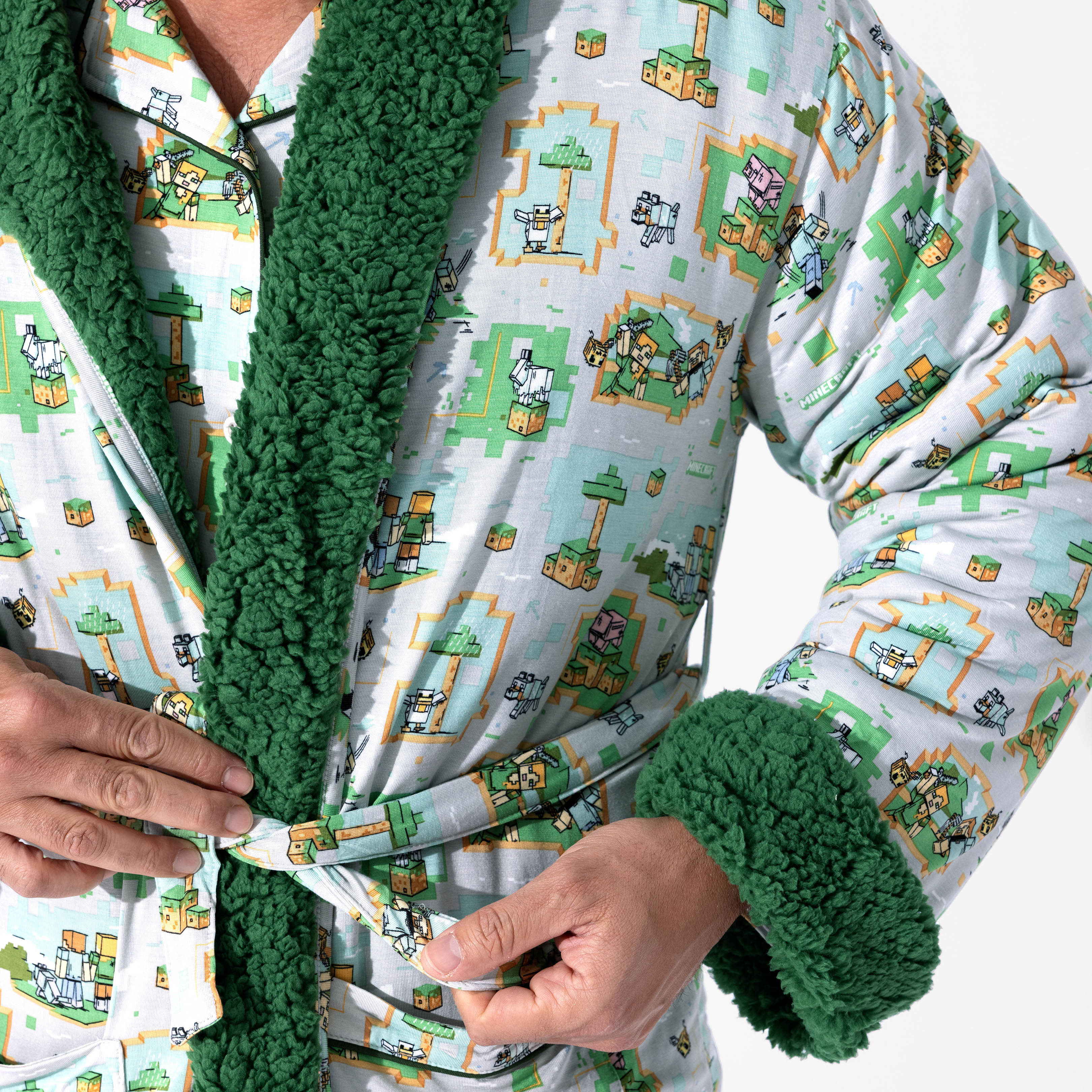 Minecraft Overworld Dreams Bamboo Adult Sherpa Robe – Cozy & Soft