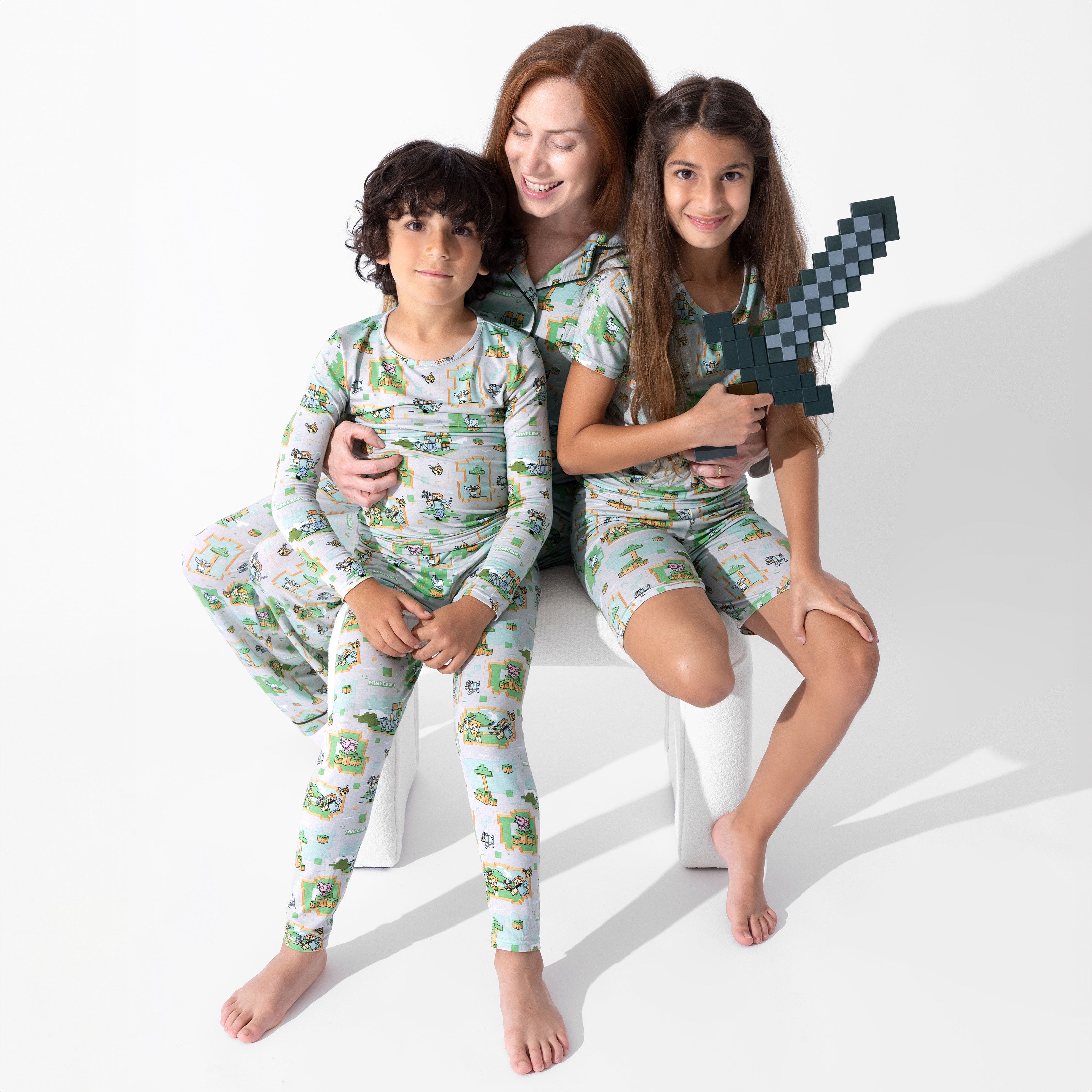 Minecraft Overworld Dreams Bamboo Women's Pajama Set – So Soft