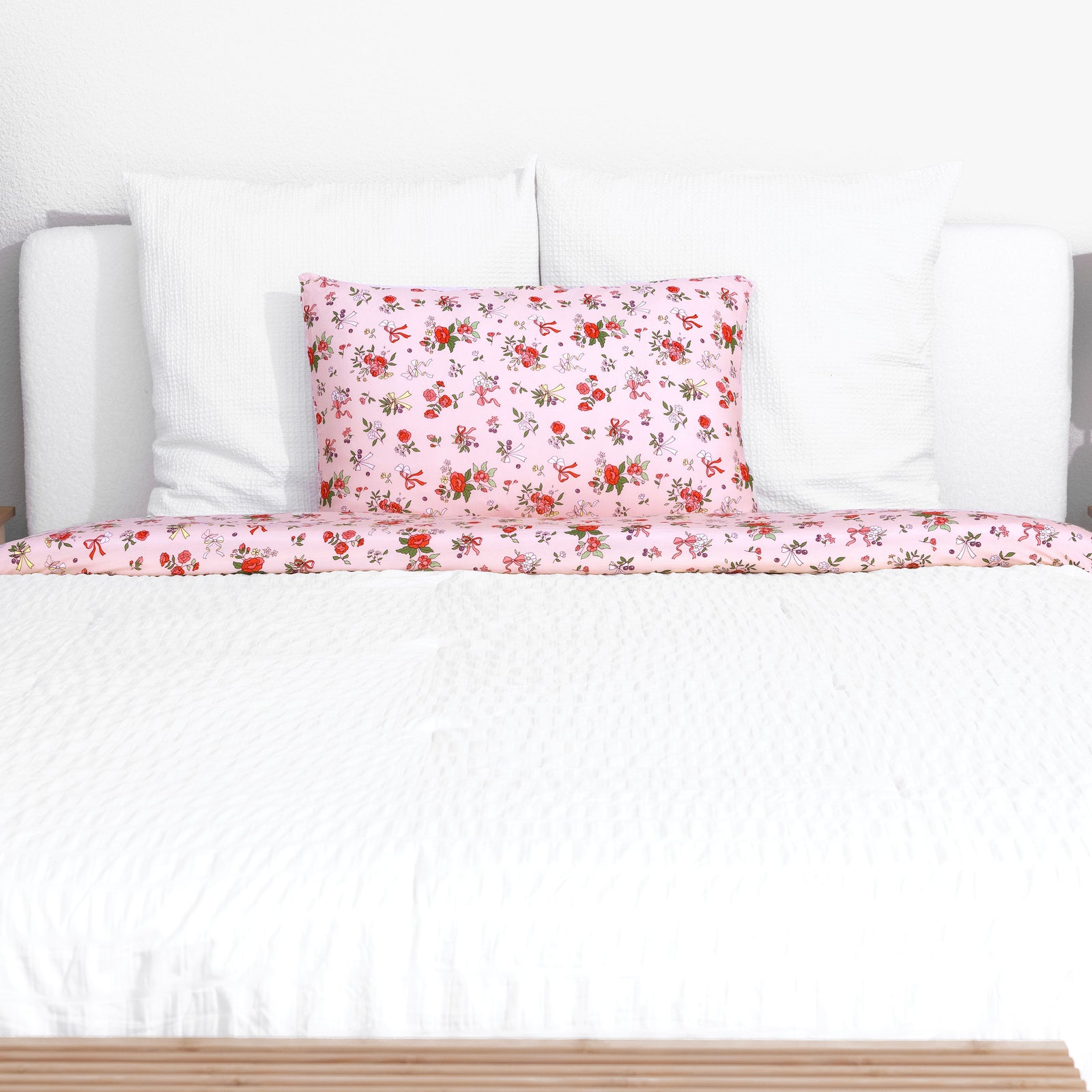 Bows & Blooms Bamboo Bed Sheet Set