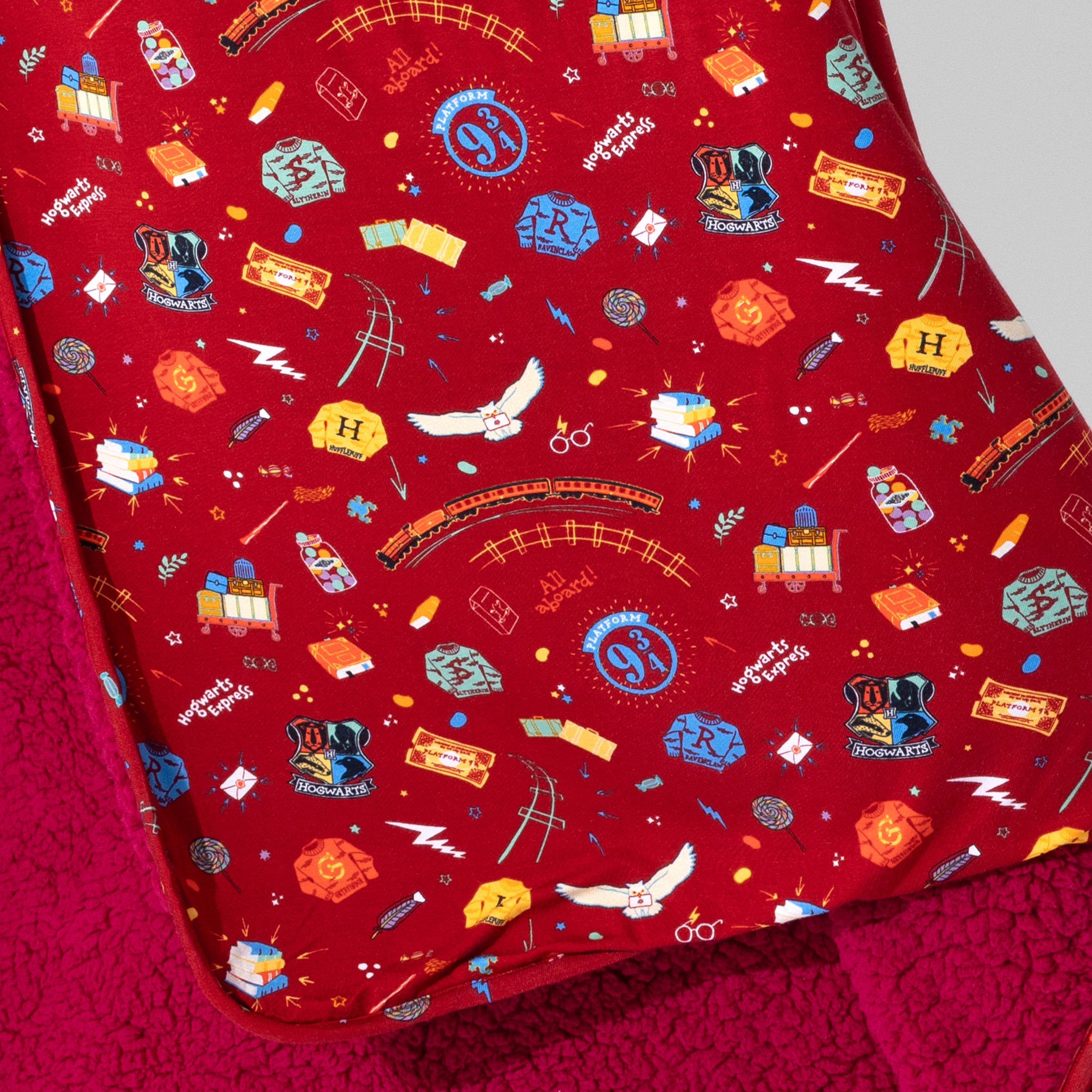Hogwarts Express Bamboo Blanket – Cozy Magic for All Seasons