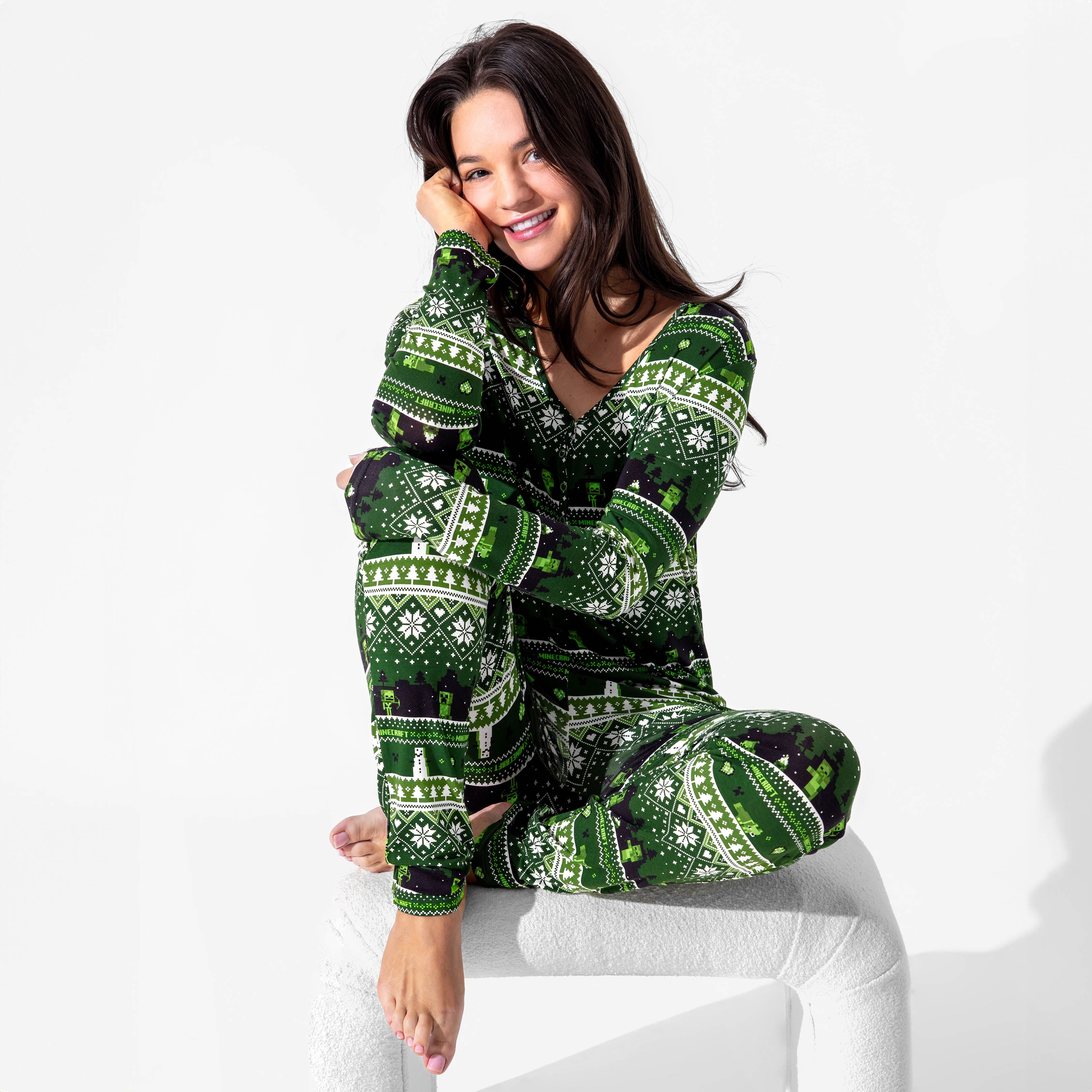 Minecraft Creeper Holiday Bamboo Women's Pajama Set – Cozy
